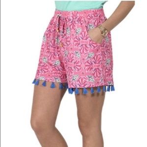 Simply southern tassle shorts